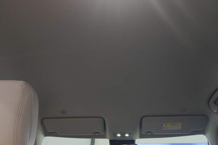 Used BYD Yuan UP 2025 Model 301KM Leading Version