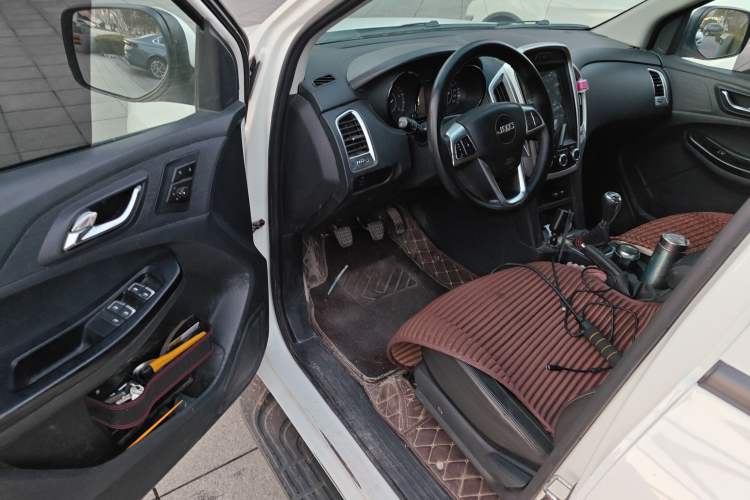 Used JMC Baodian 2020 2.5T Diesel Two-Wheel Drive Comfort Edition Standard Wheelbase JX4D25A6L