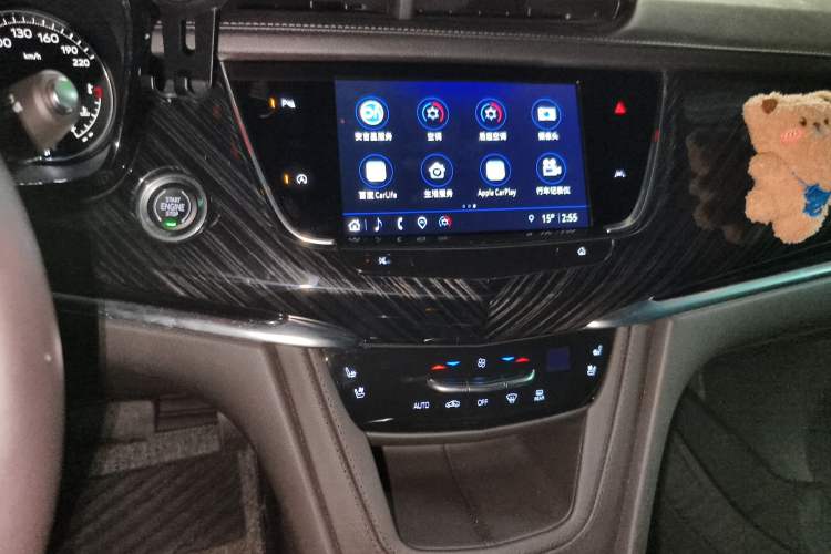 Used Cadillac XT6 2022 2.0T Six-Seater Four-Wheel-Drive Luxury Standard Edition Audio And AC Panel