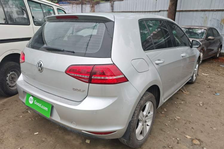 Used Volkswagen Golf 2015 1.6L Automatic Comfort Model Rear Right 45 Deg