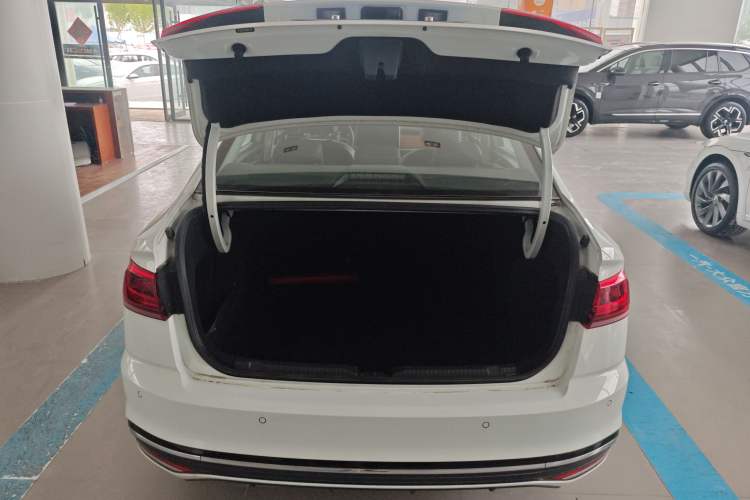 Used Volkswagen Bora 2024 280TSI DSG Comfort Edition Trunk