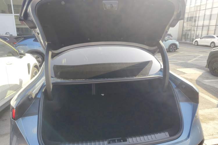 Used Lynk & Co 07 2024 EM-P 126 Long-Range Ultra
