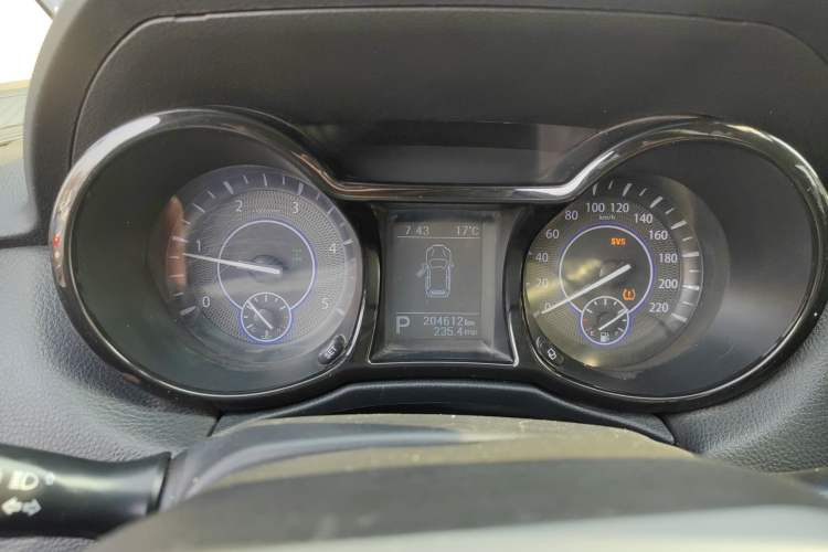 Used JMC Yusheng S350 2016 2.4T Automatic 4x4 Diesel Luxury 5-Seater Instrument Cluster