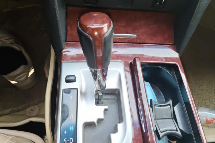 Used Toyota Camry 2013 2.5G Comfort Edition Gear Lever