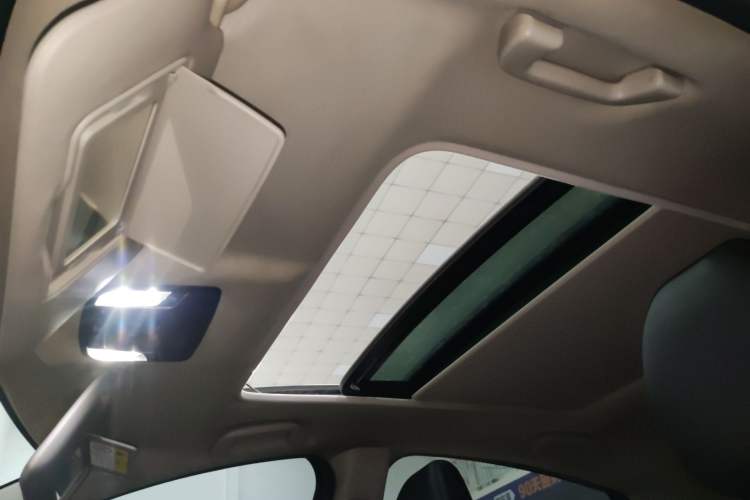 Used Honda Vezel 2020 1.5L CVT Pioneer Edition Headliner