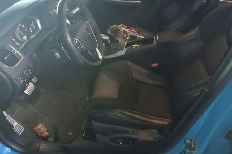 Used Volvo V60 2017 2.0T Polestar