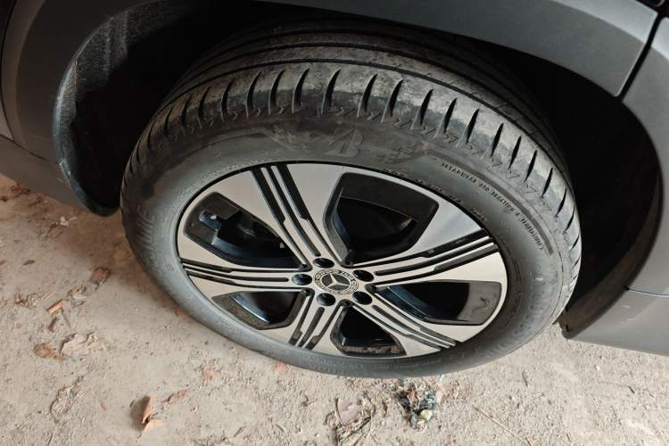 Used Mercedes-Benz EQB 2024 EQB 350 4MATIC Exterior 5