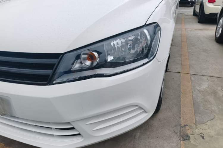 Used Volkswagen Jetta 2013 1.6L Automatic Fashion Model

