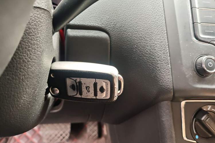 Used Volkswagen Polo 2016 1.6L Automatic Comfort Model
