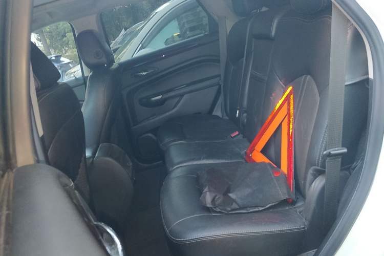 Used Cadillac SRX 2014 3.0L Luxury Model
