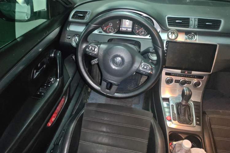 Used Volkswagen FAW-Volkswagen CC 2013 1.8TSI Luxury Model Steering Wheel