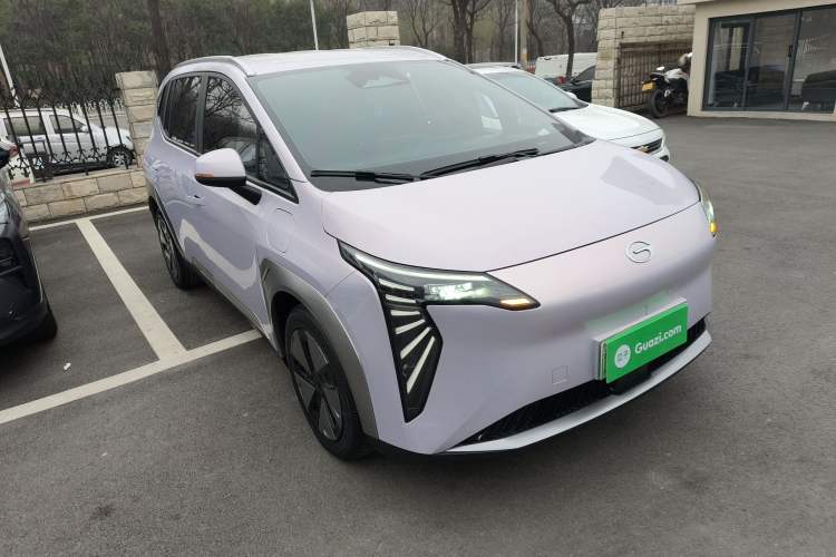 Used AION Y 2023 Younger