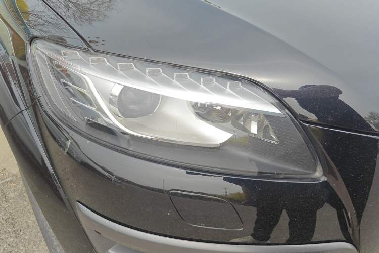 Used Audi Q7 2014 35 TFSI Off-road Model Right Front Headlight