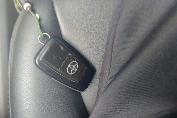 Used Toyota Camry 2022 2.5S Knight Edition
