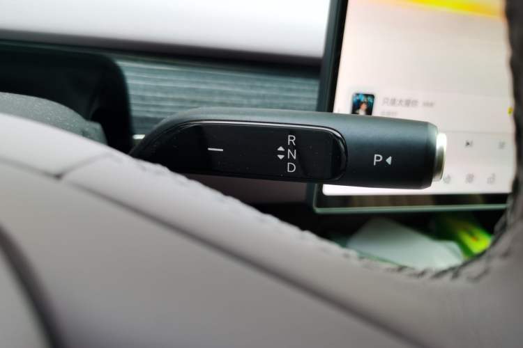 Used ONVO L60 2024 60 kWh Rear-Drive Version
