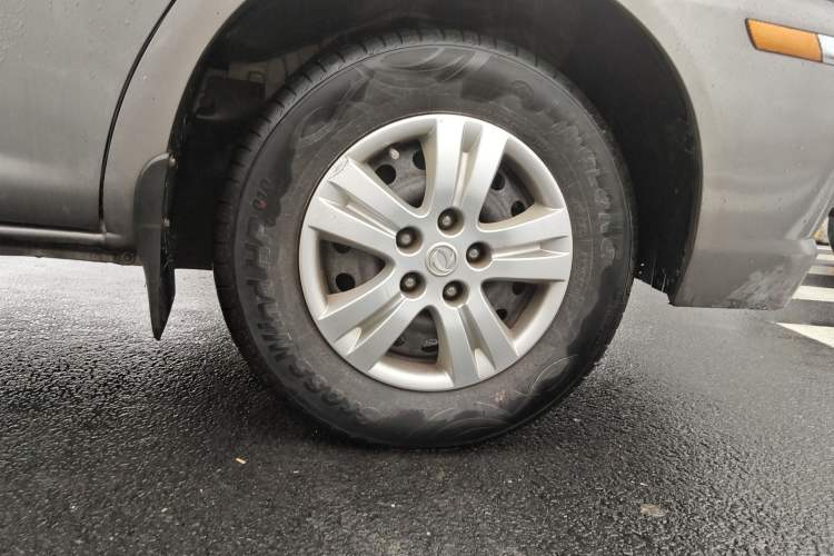 Used FORTHING Lingzhi 2016 M3L 1.6L 7-Seater Comfort Model