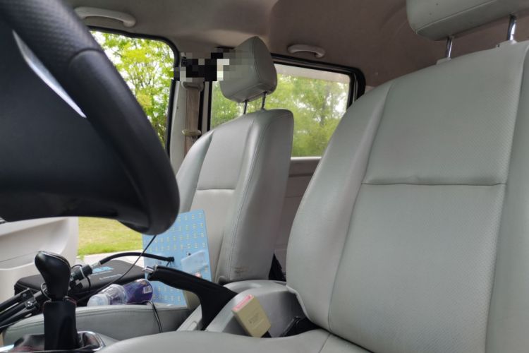 Used Jinbei New Hiace X30L 2016 1.5L Wealth Edition DLCG14 Left Front Seat