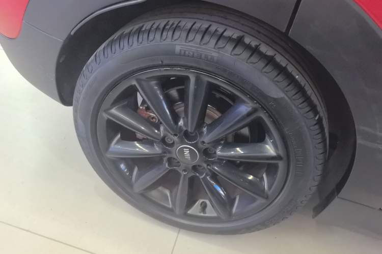 Used MINI Clubman 2016 Revised 1.5T COOPER Right Rear Wheel Hub