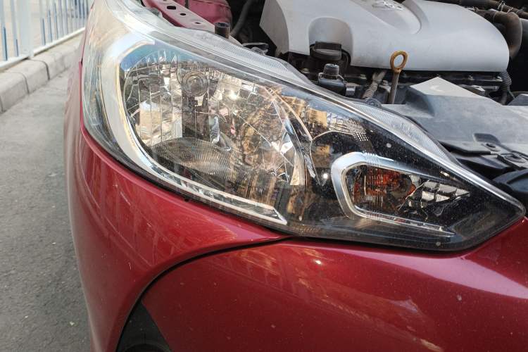 Used Toyota YARiS L Zhi Xiang 2017 1.5E CVT Dynamic Edition Right Front Headlight