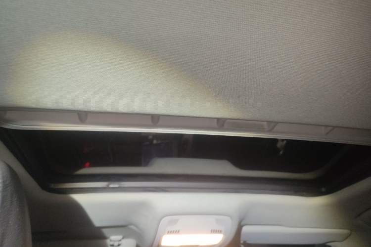 Used Audi A4L 2012 2.0 TFSI automatic Comfort trim level