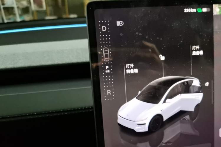 Used Tesla Model Y 2025 Rear-Wheel-Drive Version
