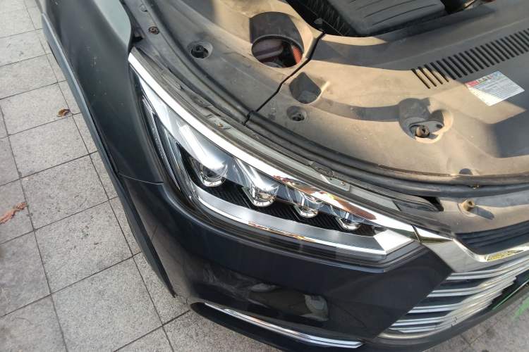 Used BYD Song New Energy 2019 Song DM 1.5TID Smart Connect Dynamic Model Right Front Headlight