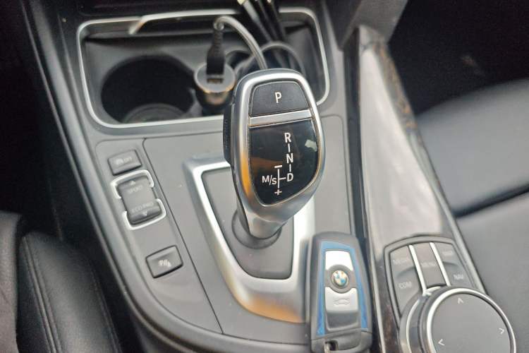 Used BMW 3 Series 2019 320Li M Sport Night Edition Gear Lever