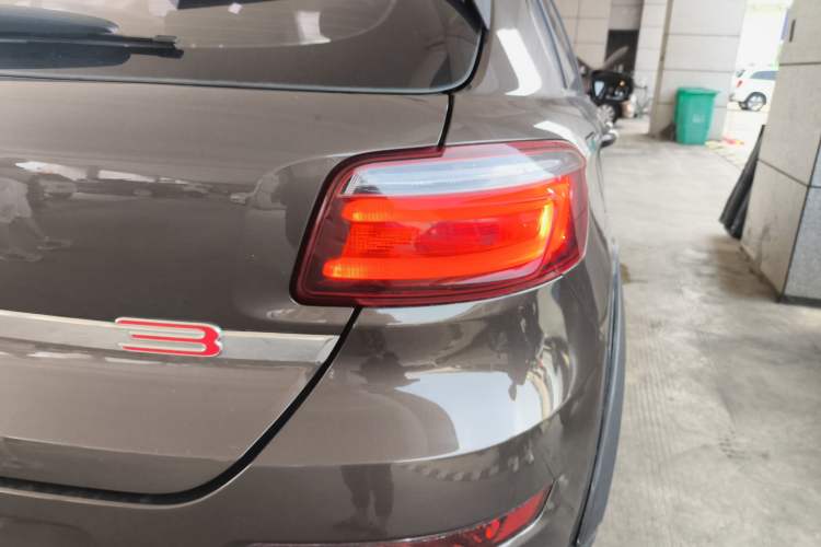 Used Qoros 3 2016 Urban SUV 1.6T Automatic Zhiyue Model