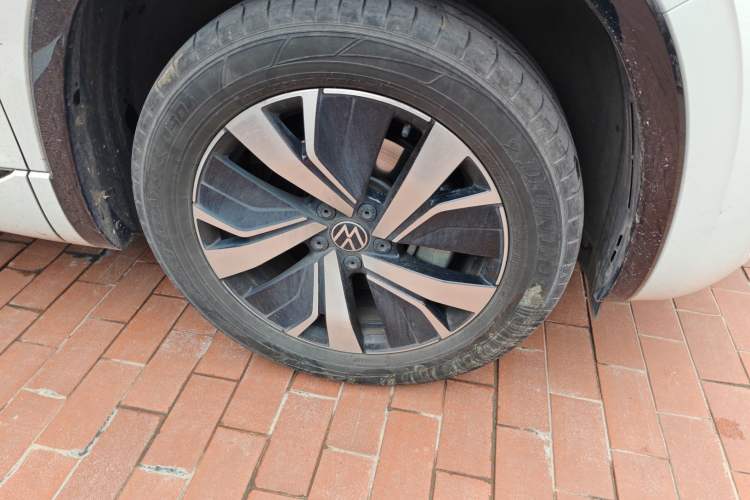 Used Volkswagen Tayron GTE Plug-in Hybrid 2022 1.4T Luxury Edition Right Front Wheel Hub