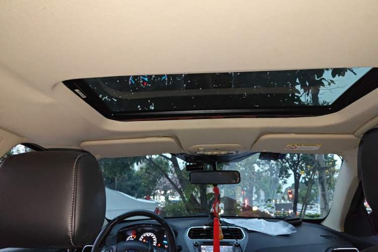 Used Ford Escort 2015 1.5L Automatic Fashion Model
