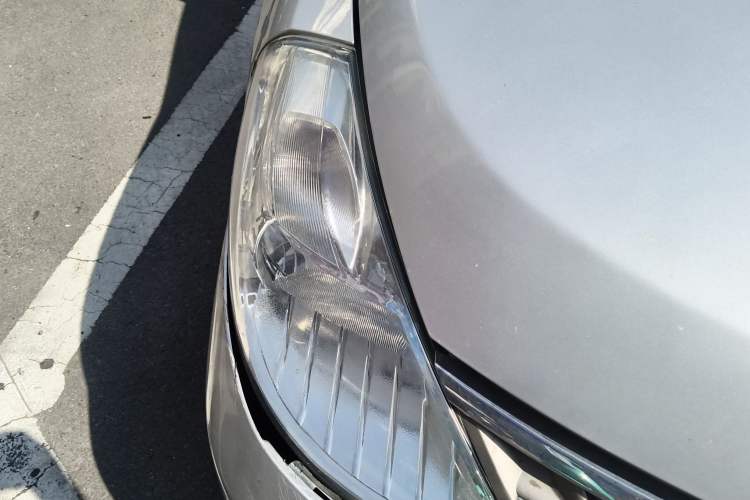 Used Nissan Tiida Sedan 2008 1.6L Automatic Fashion Edition Right Front Headlight