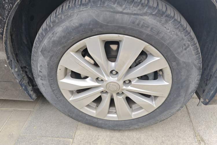 Used Nissan Teana 2016 2.0L XL Comfort Edition Right Front Wheel Hub