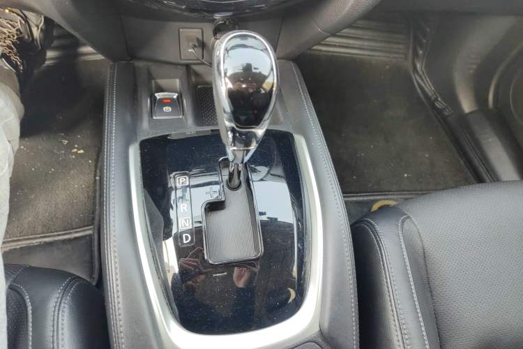 Used Nissan X-Trail 2019 2.0L CVT Smart Connect Comfort Edition 2WD
