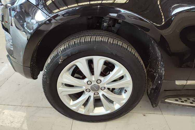 Used Haval H8 2017 2.0T Gasoline Four-Wheel Drive Luxury Model