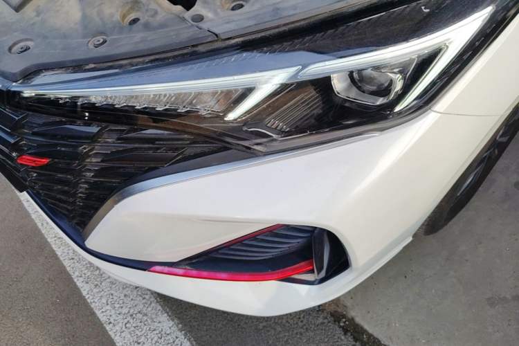 Used CHANGAN Eado 2022 PLUS Blue Whale NE 1.4T GDI DCT Prestige Edition Left Front Headlight