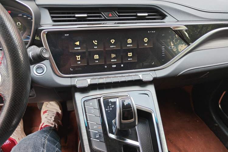 Used Geely Auto Emgrand X7 Sport 2020 1.8TD DCT ZhiZun PRO Audio And AC Panel