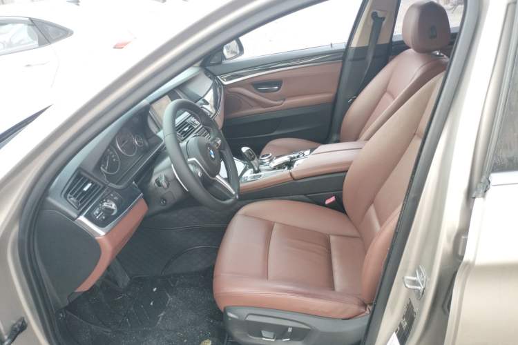 Used BMW 5 Series 2017 520Li Elegant Edition
