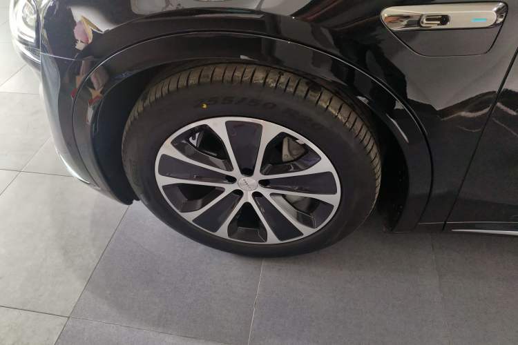 Used Hima Luxeed R7 2024 All-Electric 802 km Max