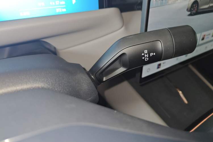 Used Lynk & Co Z10 2025 95 kWh 702 km All-Wheel Drive Intelligent Driving Ultra