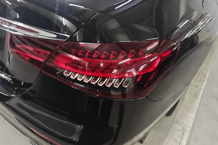 Used Mercedes-Benz E-Class 2023 E 260 L