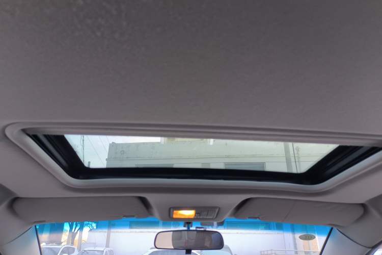 Used Changan CX20 2014 1.4L IMT Sunroof Navigation Version China IV Standard
