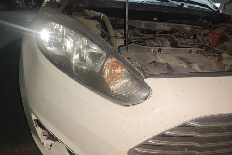 Used Ford Fiesta 2013 Sedan 1.5L Manual Fashion Edition
