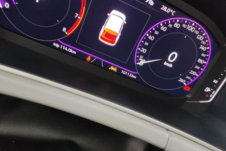 Used Volkswagen Tayron 2023 Revised Version 380TSI All-Wheel Drive R-Line High-Energy Edition Odometer Close Up