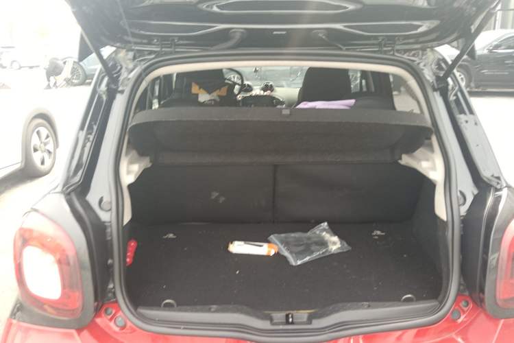 Used smart forfour 2016 1.0L 52 kW Passion Edition
