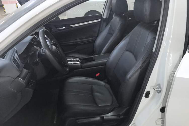 Used Honda Civic 2016 180TURBO CVT Comfort Version