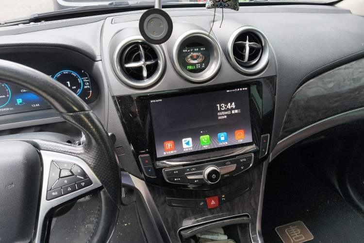 Used BYD Tang New Energy 2017 2.0T All-Wheel Drive Hyatt Model