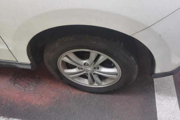 Used HYOSOW H3 2017 1.5L Manual Comfort Sunroof Version
