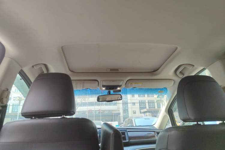 Used Honda Elysion 2016 2.4L Luxury Edition Headliner