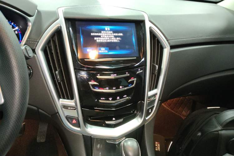 Used Cadillac SRX 2014 3.0L Comfort Model
