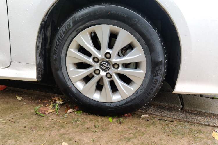 Used Toyota Corolla 2021 TNGA 1.5L CVT Pioneer Edition Right Front Wheel Hub